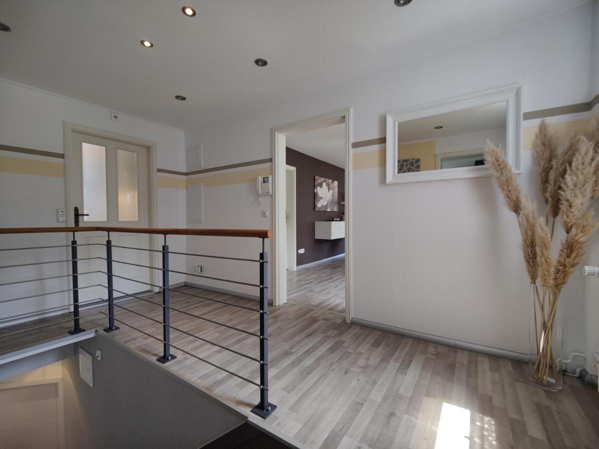 קמניץ Ferienhaus Villa Adelsberg Mit Dachterrasse In Zentraler Lage Fuer Bis Zu 10 Personen מראה חיצוני תמונה